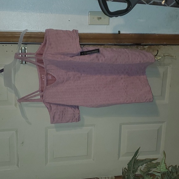Bundle of Under Contol 3x workout shirts - Picture 5 of 5
